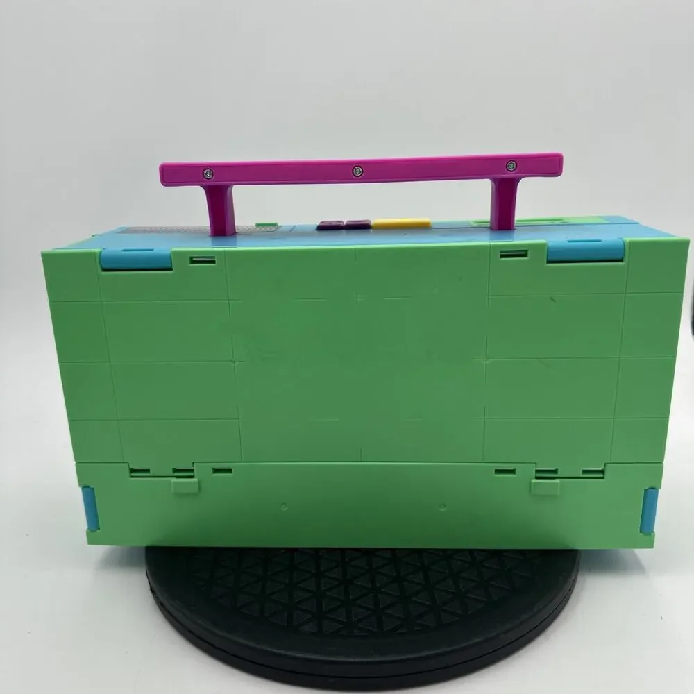 Hot Wheels Boombox Cassette Retro Vibes Skate Park Finger Skateboard Park